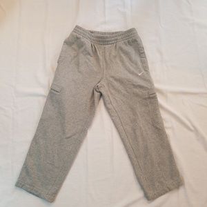 Nike Sweatpants Gray kids Size Medium